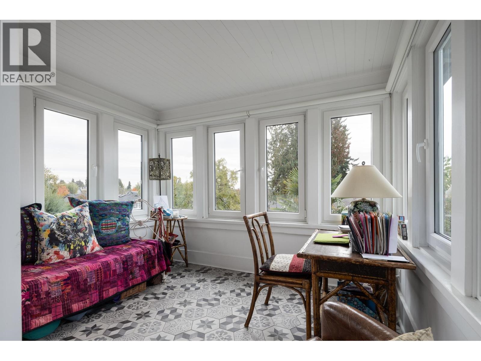 529 E 11th Street, North Vancouver, British Columbia  V7L 2H4 - Photo 24 - R3061875