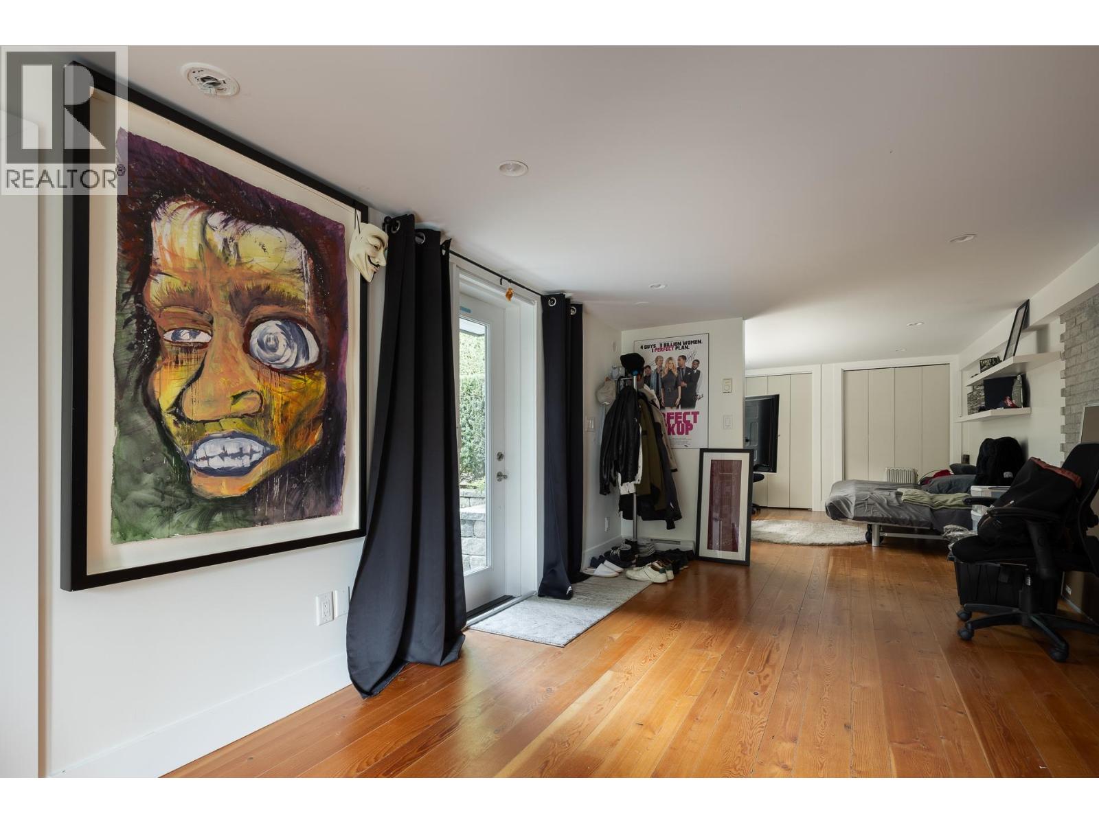 529 E 11th Street, North Vancouver, British Columbia  V7L 2H4 - Photo 34 - R3061875