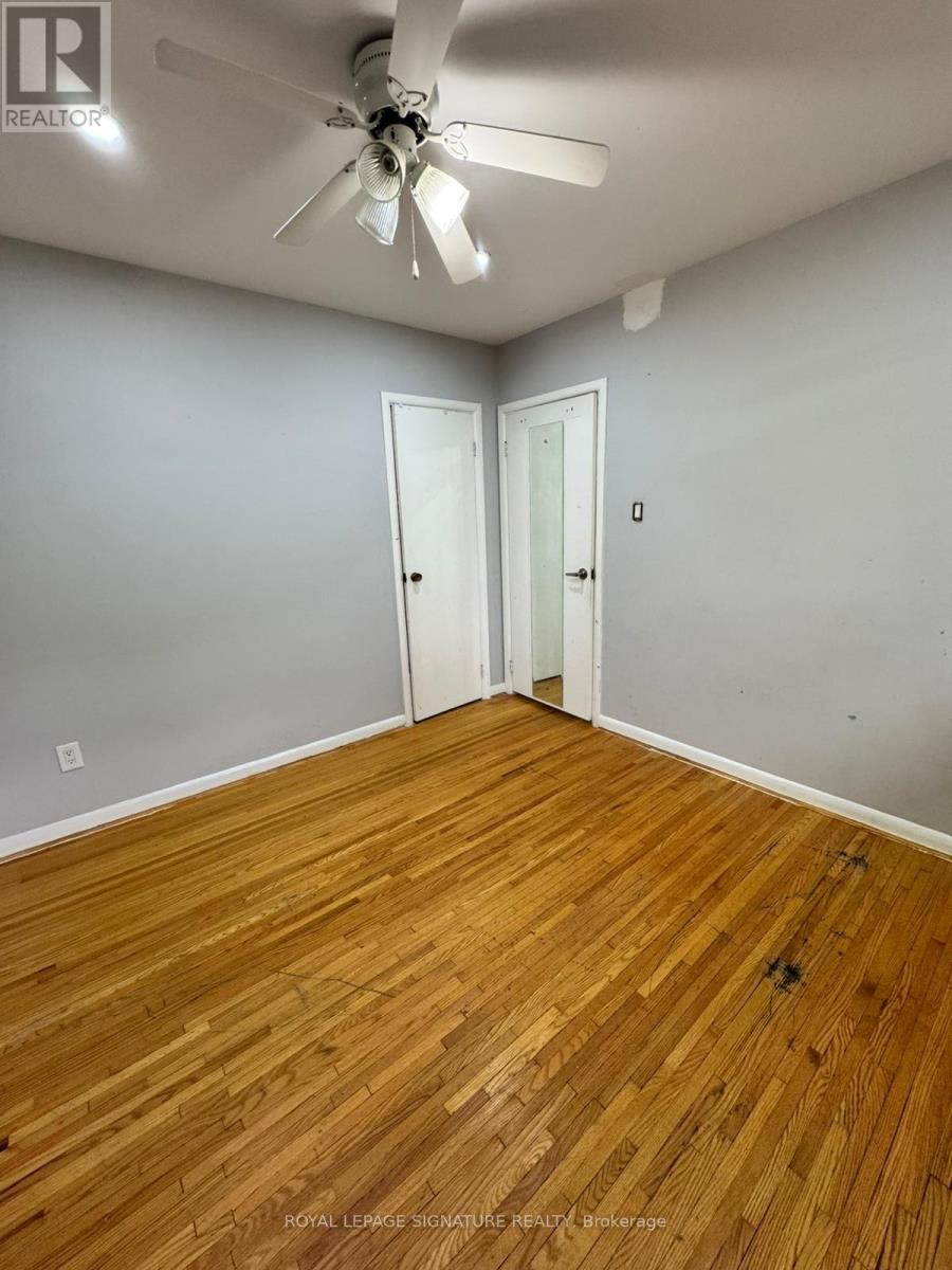 104 Queenston Crescent, London East, Ontario  N5W 1N6 - Photo 7 - X12459258