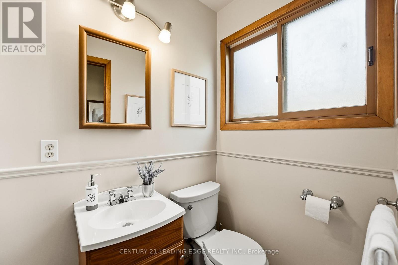 63 Lakeridge Road S, Whitby, Ontario  L1P 1K6 - Photo 34 - E12481764