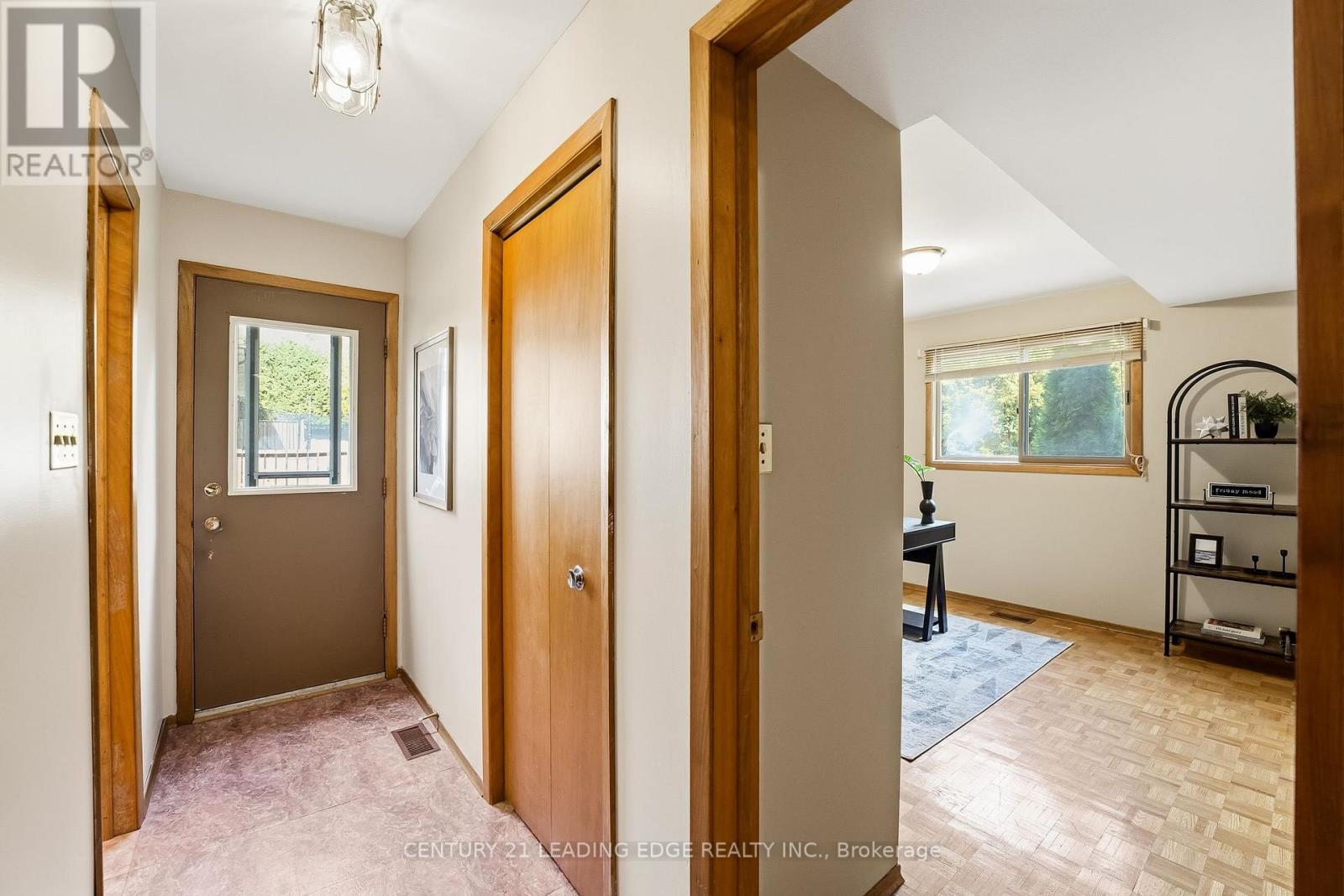 63 Lakeridge Road S, Whitby, Ontario  L1P 1K6 - Photo 35 - E12481764
