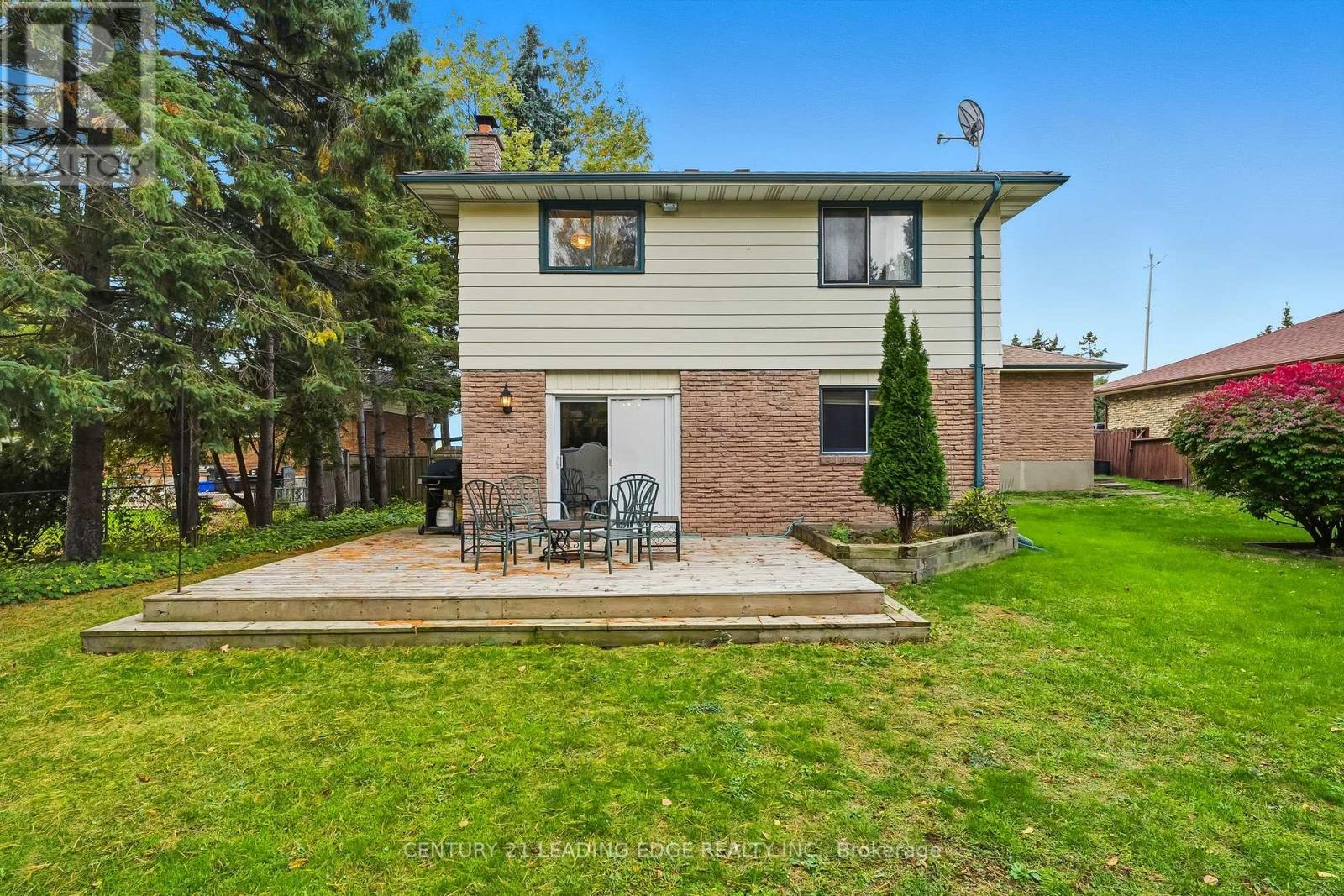 63 Lakeridge Road S, Whitby, Ontario  L1P 1K6 - Photo 44 - E12481764