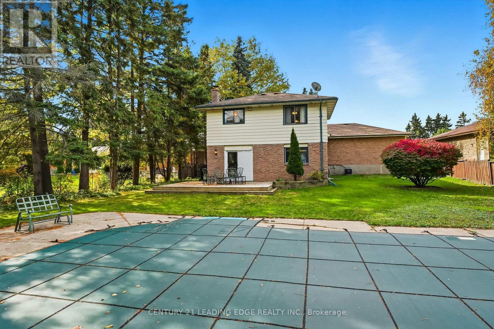 63 Lakeridge Road S, Whitby, Ontario  L1P 1K6 - Photo 45 - E12481764