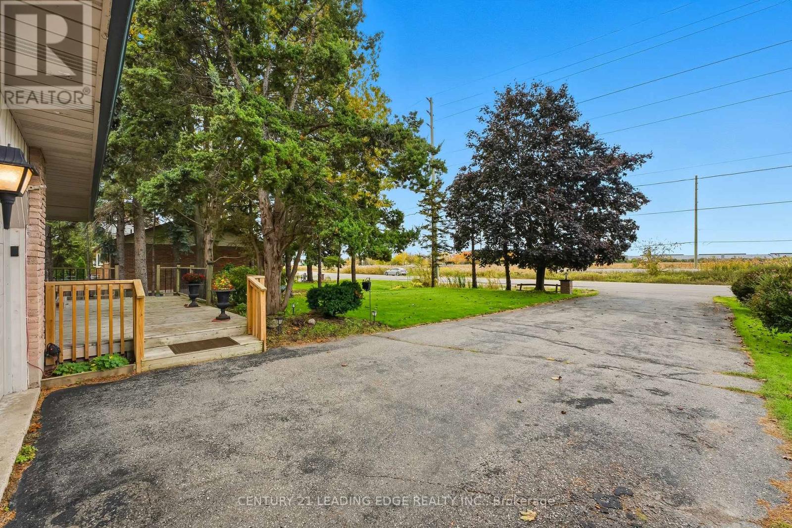 63 Lakeridge Road S, Whitby, Ontario  L1P 1K6 - Photo 6 - E12481764