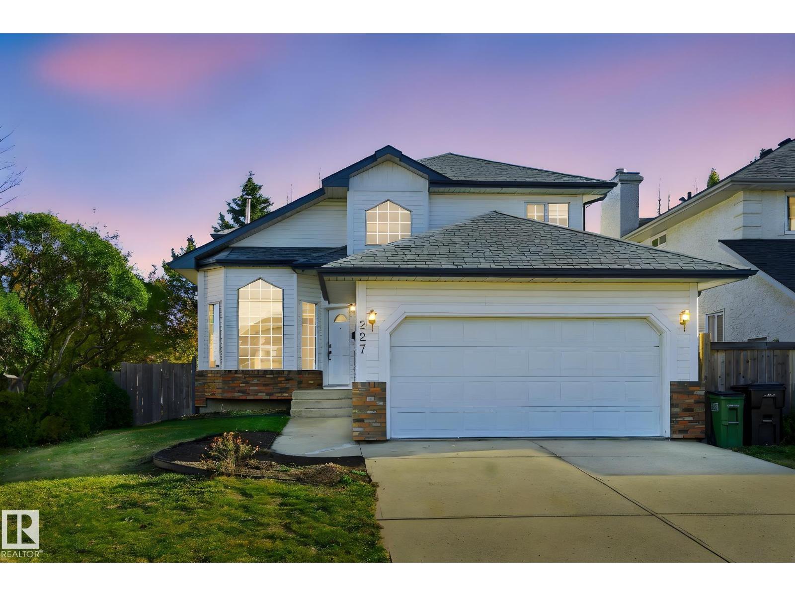 227 Peter Cl Nw, Edmonton, Alberta  T5T 5Y5 - Photo 1 - E4463484