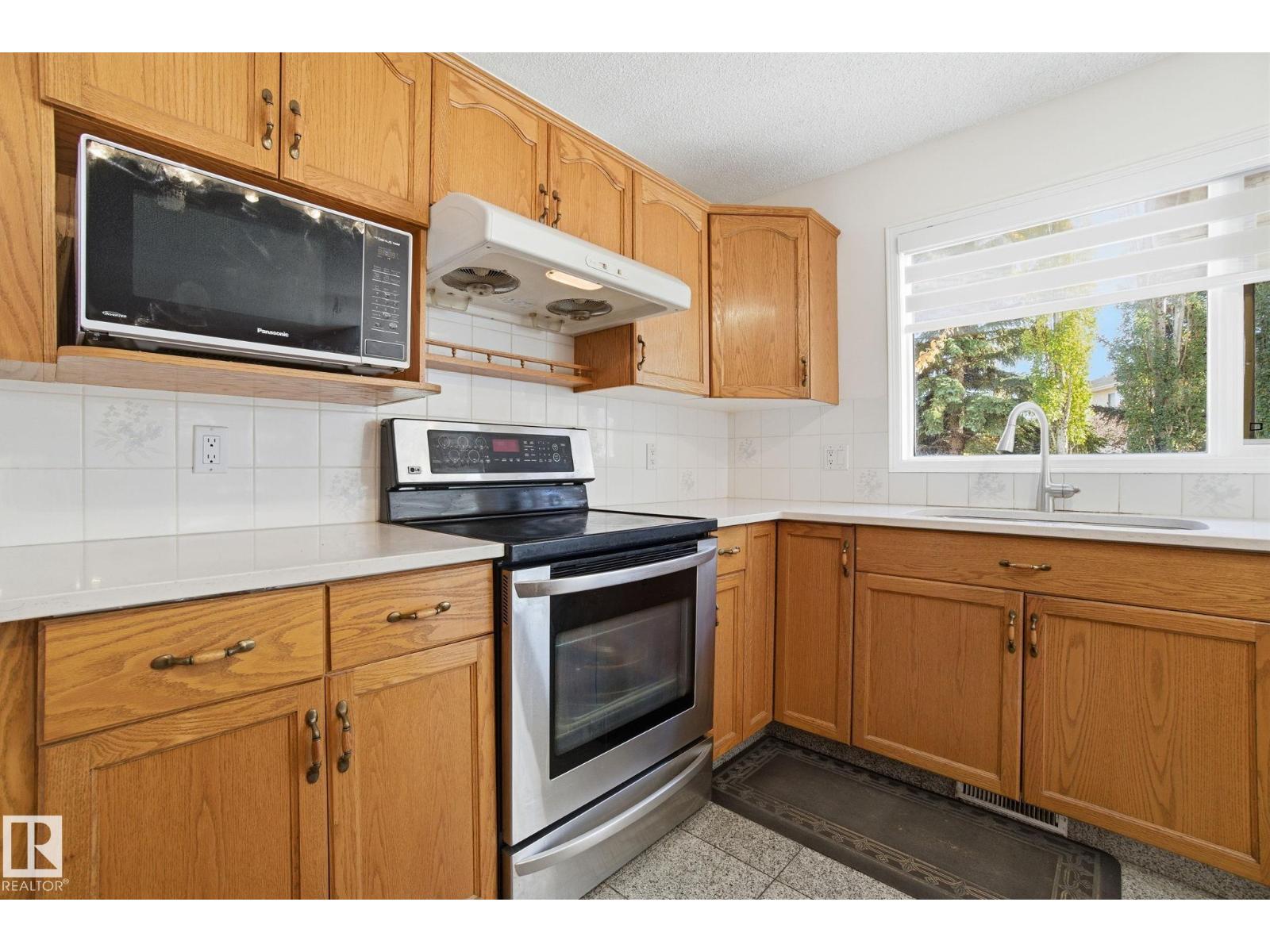 227 Peter Cl Nw, Edmonton, Alberta  T5T 5Y5 - Photo 15 - E4463484