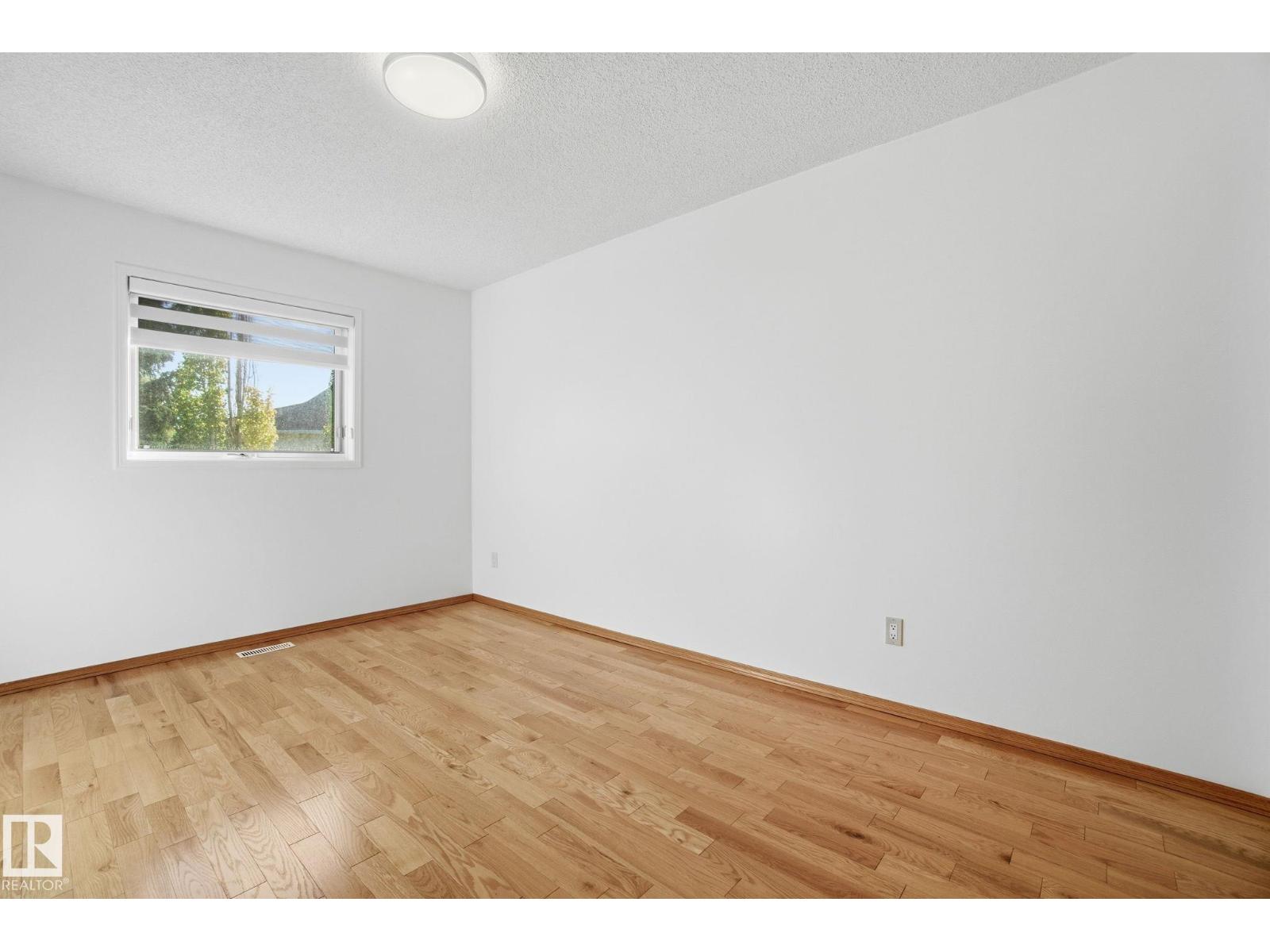 227 Peter Cl Nw, Edmonton, Alberta  T5T 5Y5 - Photo 37 - E4463484