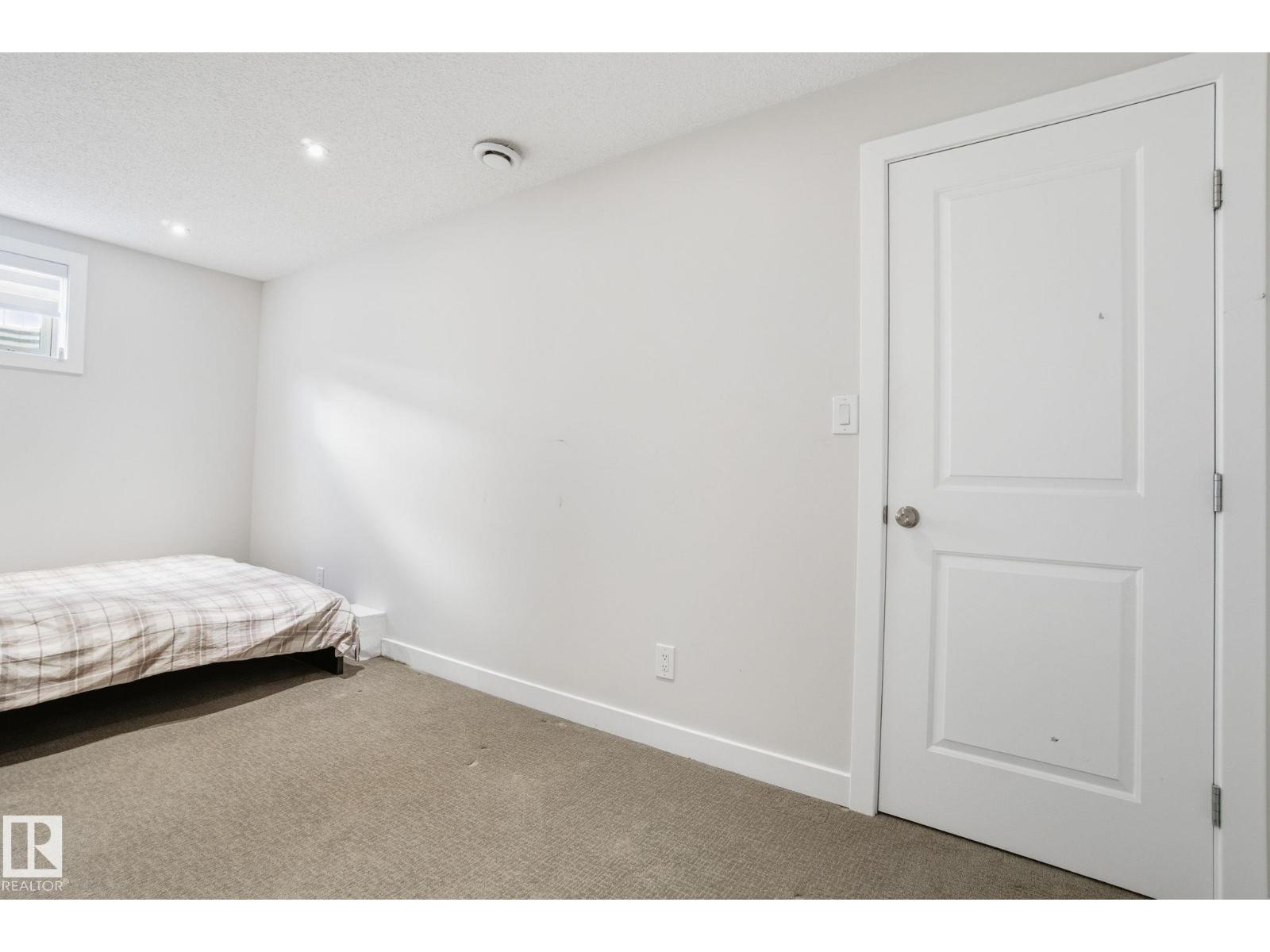 227 Peter Cl Nw, Edmonton, Alberta  T5T 5Y5 - Photo 48 - E4463484