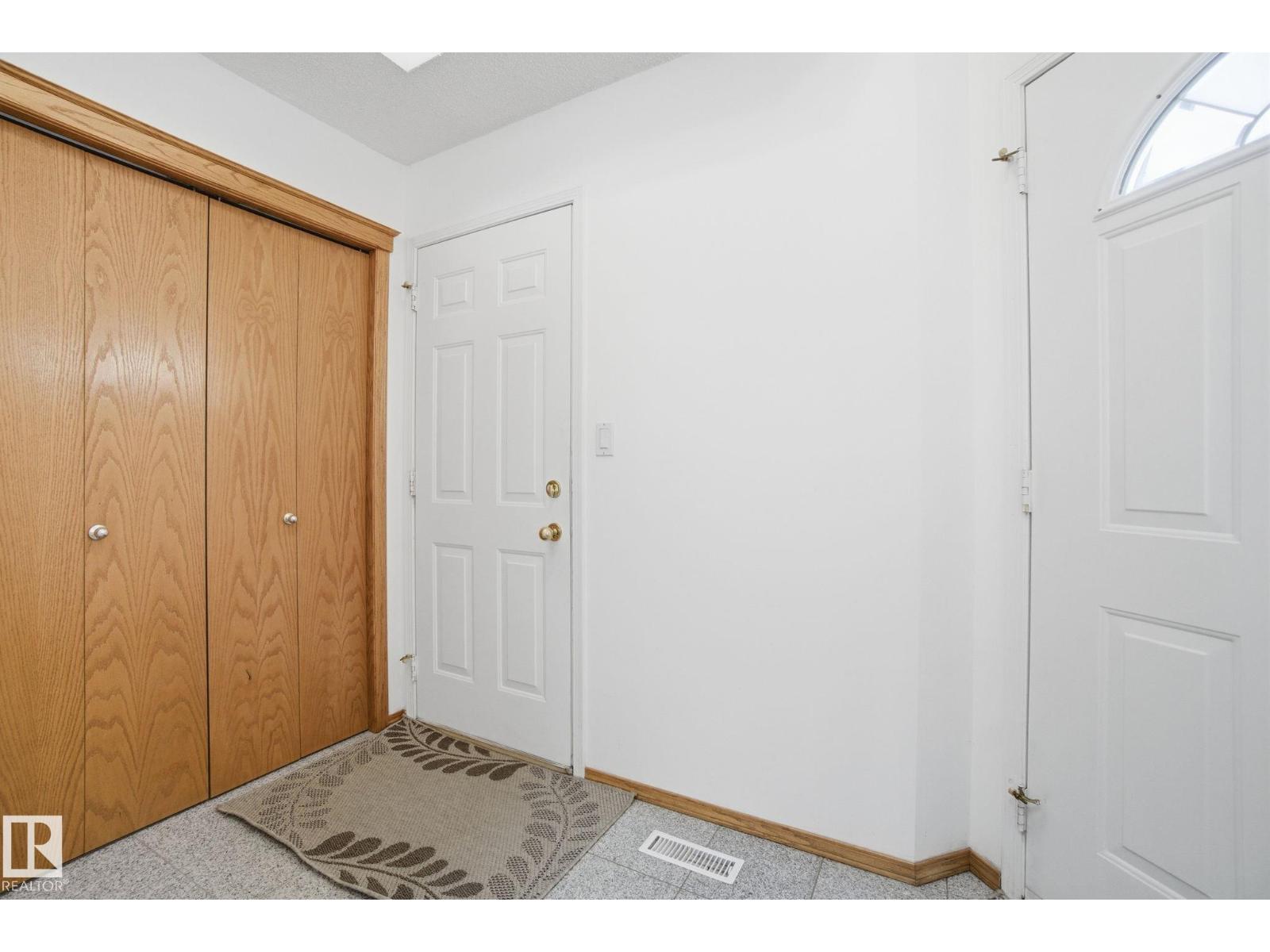 227 Peter Cl Nw, Edmonton, Alberta  T5T 5Y5 - Photo 65 - E4463484