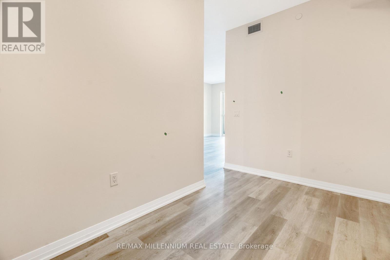 2910 - 15 Watergarden Drive Sw, Mississauga, Ontario  L5R 0H4 - Photo 13 - W12481760