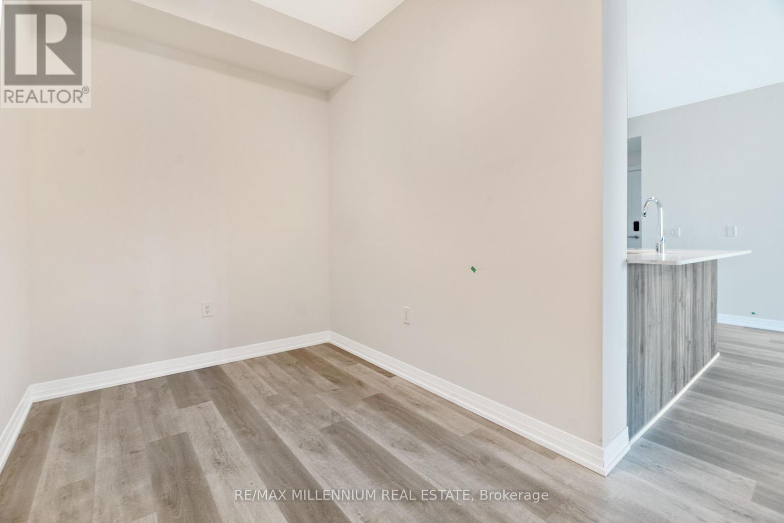 2910 - 15 Watergarden Drive Sw, Mississauga, Ontario  L5R 0H4 - Photo 14 - W12481760