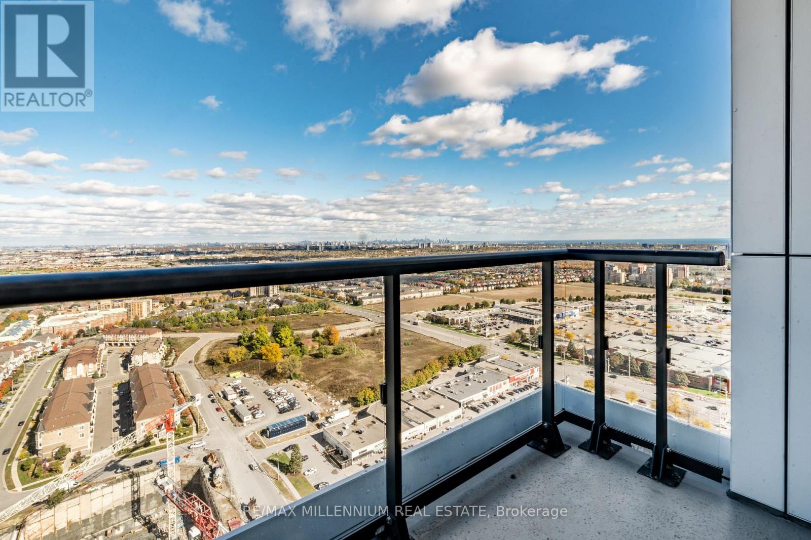 2810 - 15 Watergarden Drive, Mississauga, Ontario  L5R 0H4 - Photo 15 - W12481761