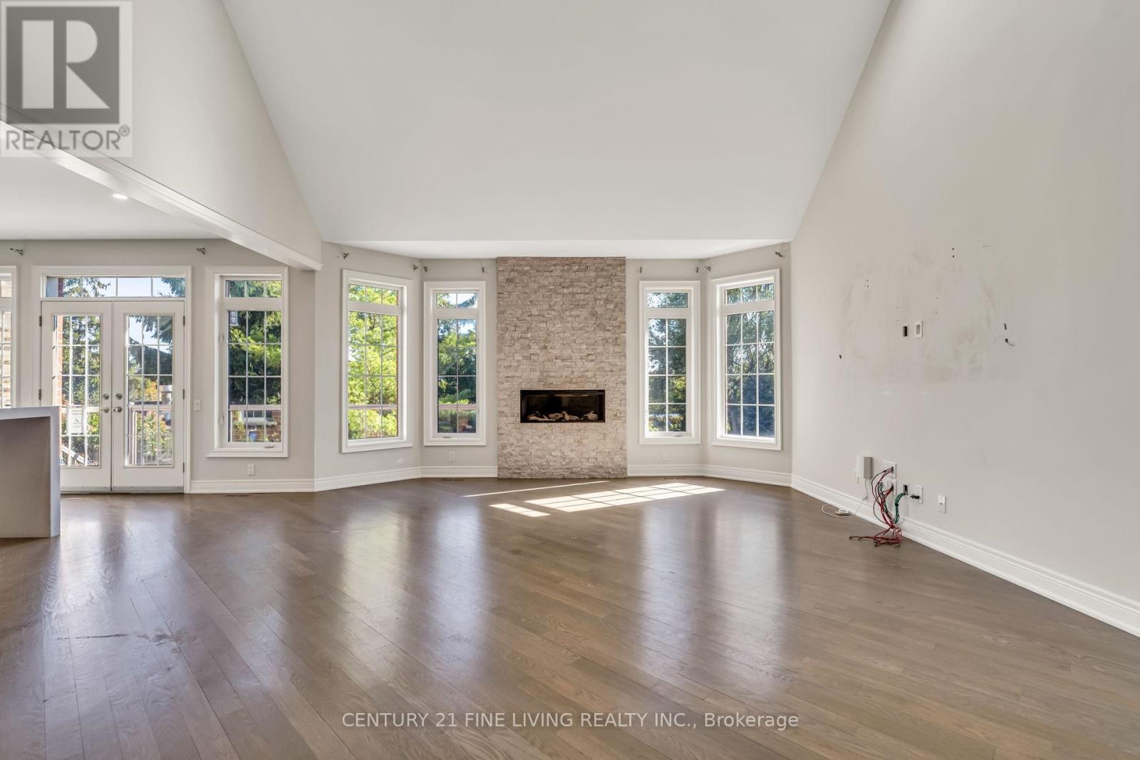 5 Classic Drive, Brampton, Ontario  L6Y 5G9 - Photo 12 - W12481762