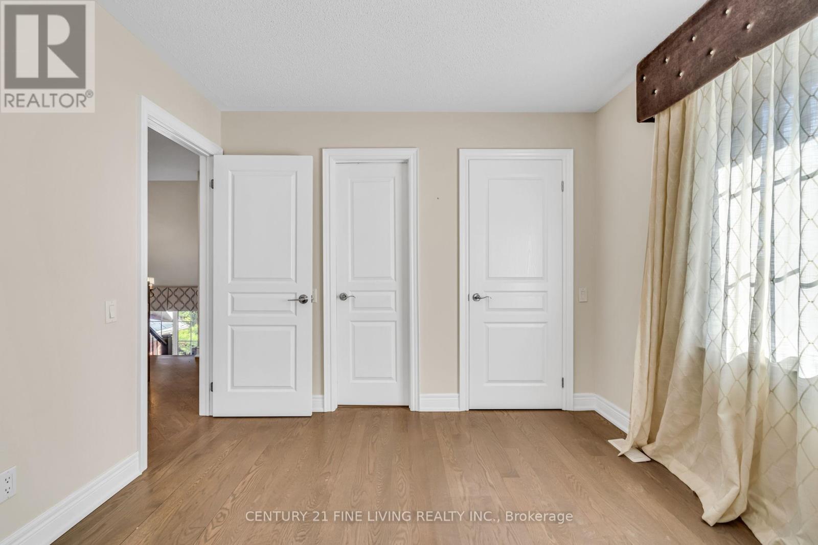 5 Classic Drive, Brampton, Ontario  L6Y 5G9 - Photo 32 - W12481762