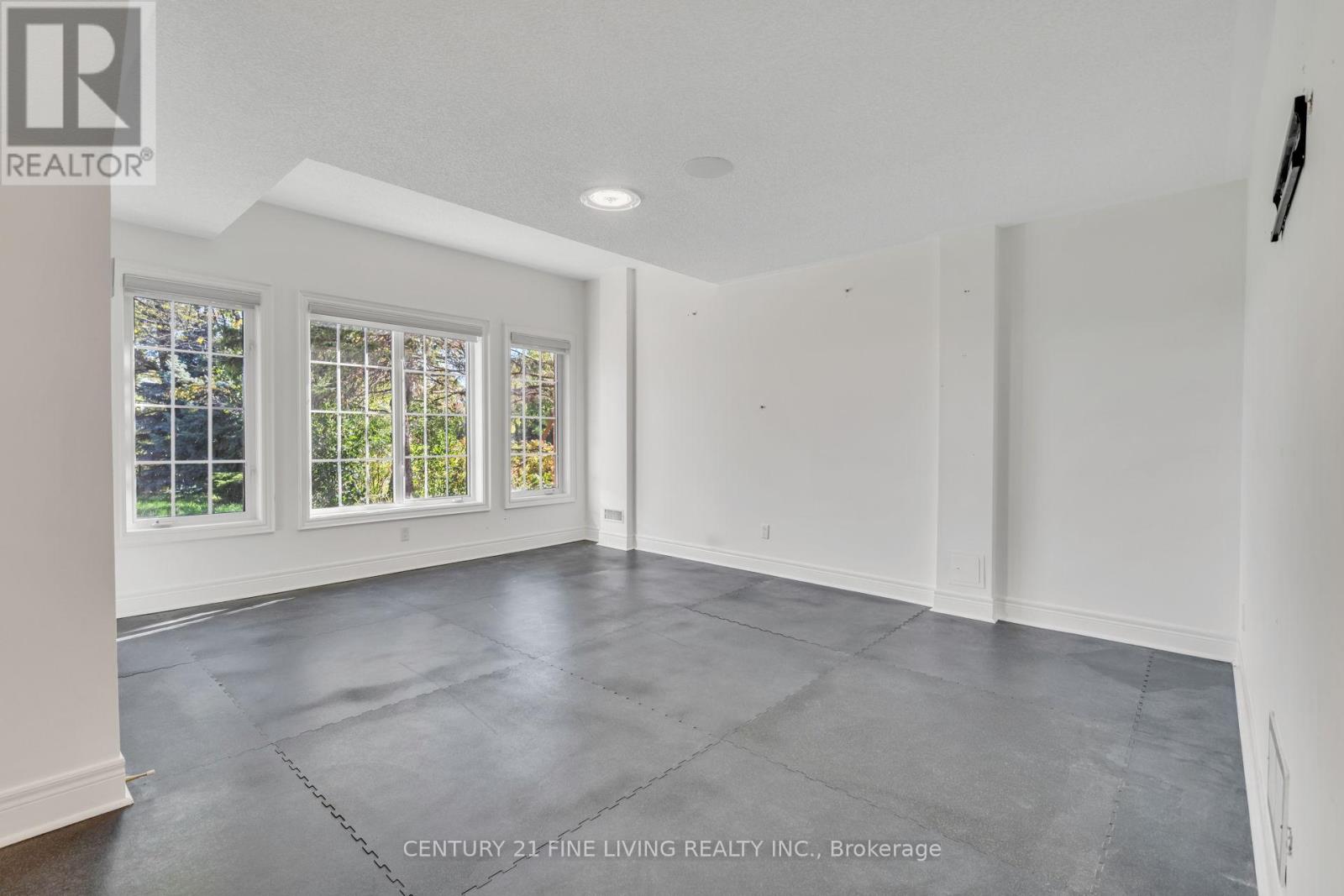 5 Classic Drive, Brampton, Ontario  L6Y 5G9 - Photo 38 - W12481762