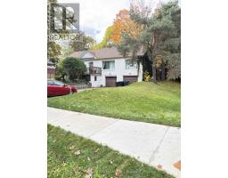 110 MEADOWBANK ROAD W, Toronto, Ontario