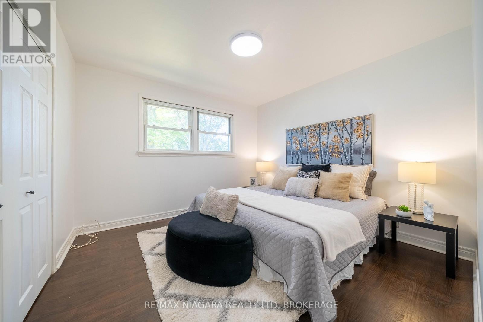 107 Village Road, St. Catharines, Ontario  L2T 3C3 - Photo 13 - X12481775