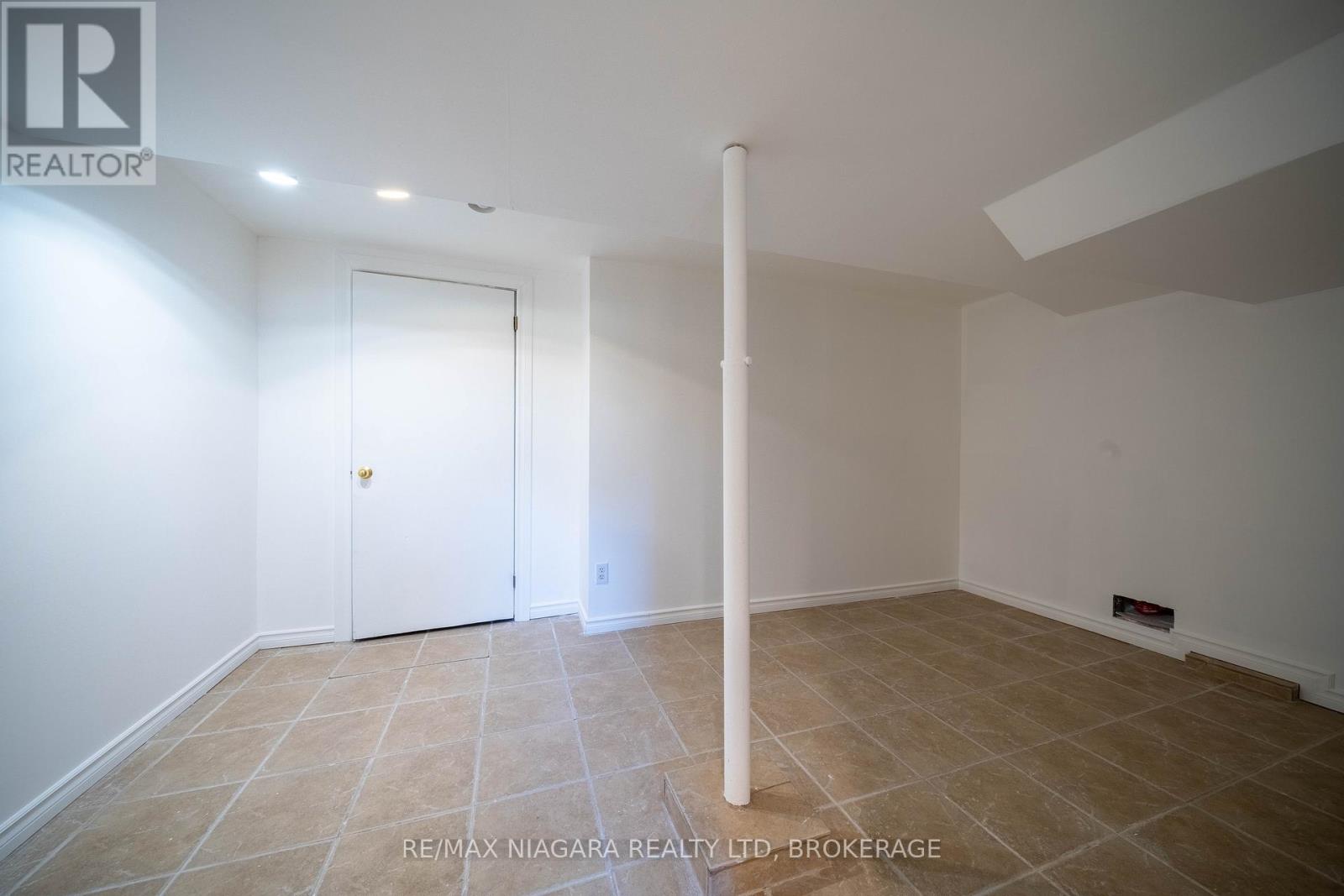 107 Village Road, St. Catharines, Ontario  L2T 3C3 - Photo 25 - X12481775