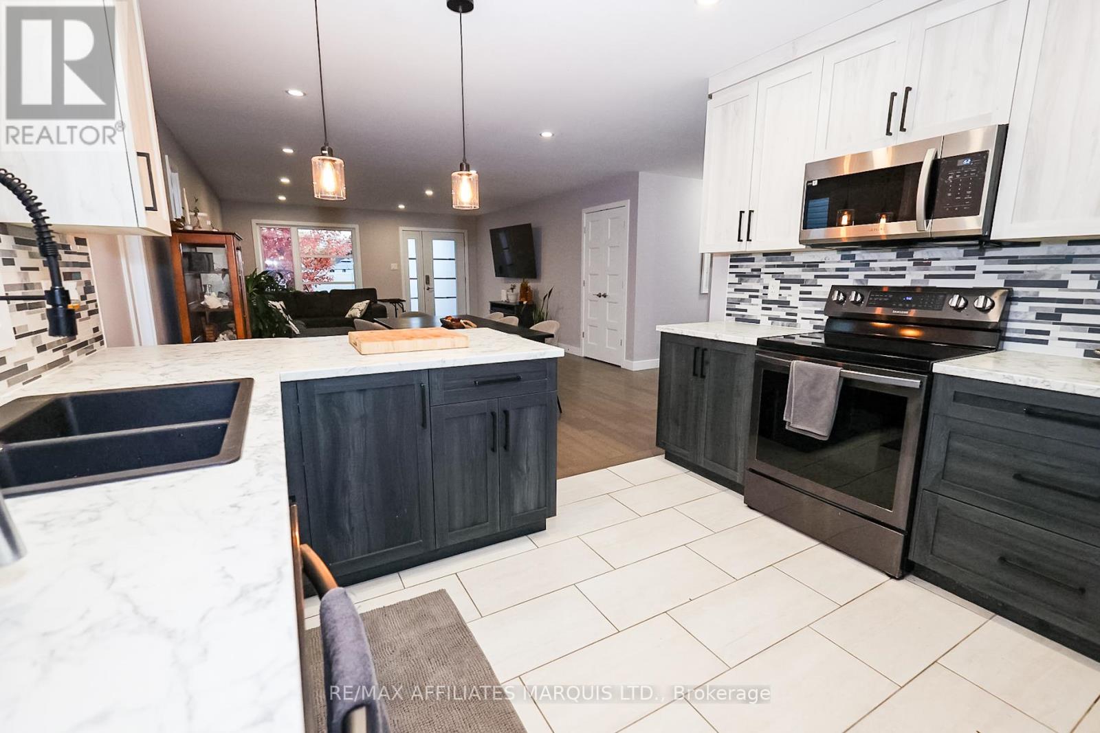 310 Moisson Street, Russell, Ontario  K0A 1W0 - Photo 14 - X12481794