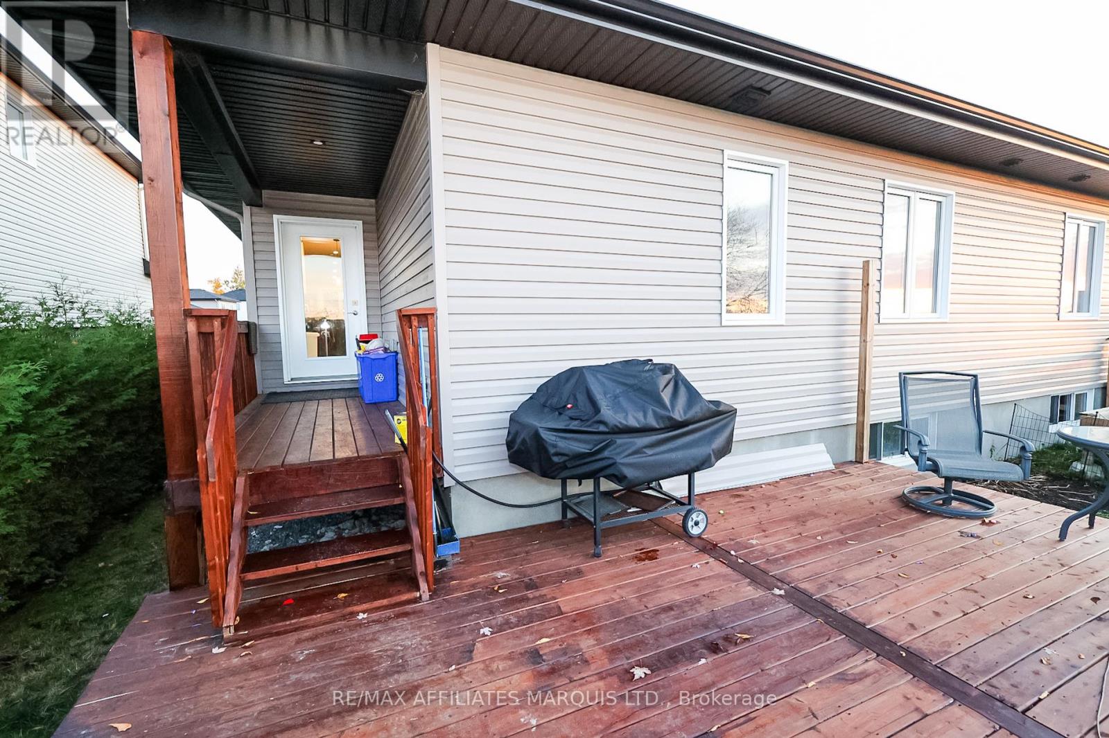 310 Moisson Street, Russell, Ontario  K0A 1W0 - Photo 37 - X12481794