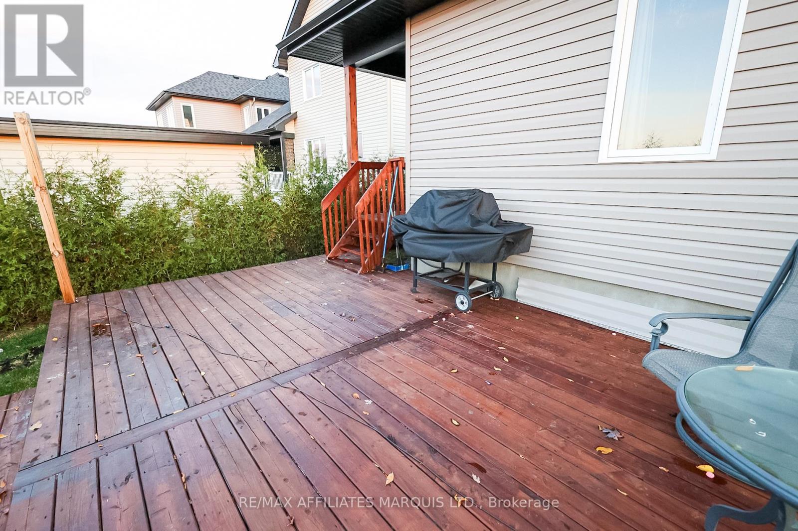 310 Moisson Street, Russell, Ontario  K0A 1W0 - Photo 38 - X12481794