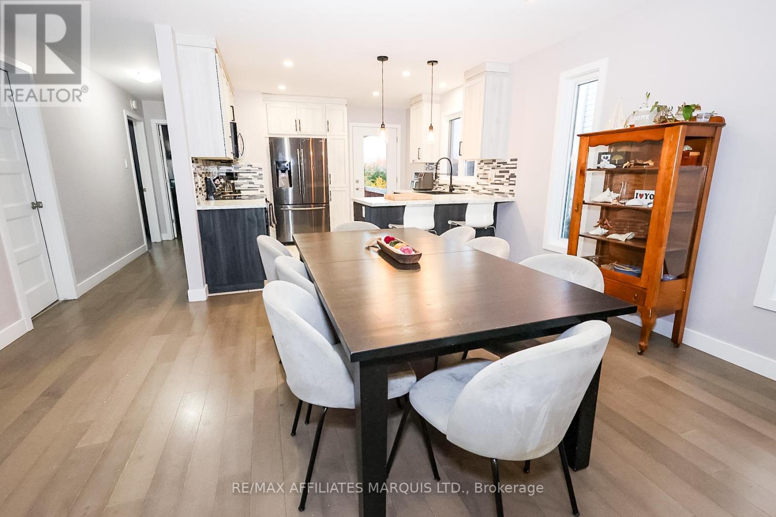 310 Moisson Street, Russell, Ontario  K0A 1W0 - Photo 8 - X12481794