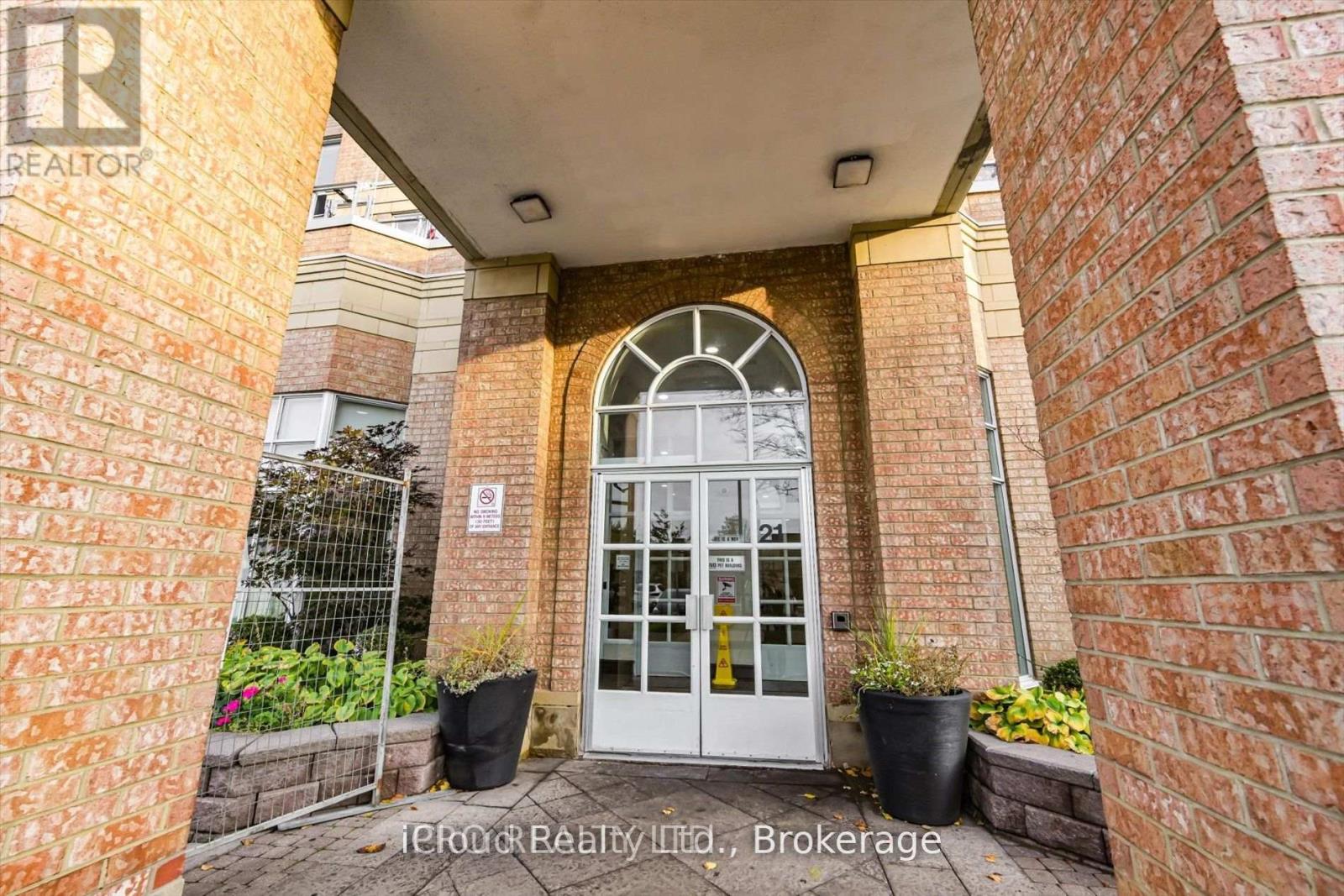 1111 - 21 Overlea Boulevard, Toronto, Ontario  M4H 1P2 - Photo 3 - C12481774