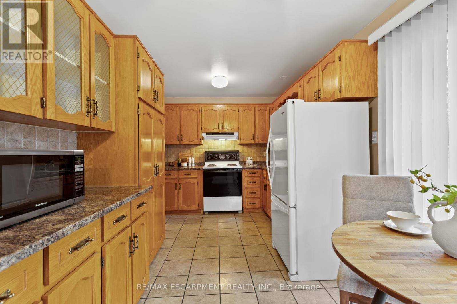 856 Chapleau Drive, Pickering, Ontario  L1W 1P4 - Photo 19 - E12481793