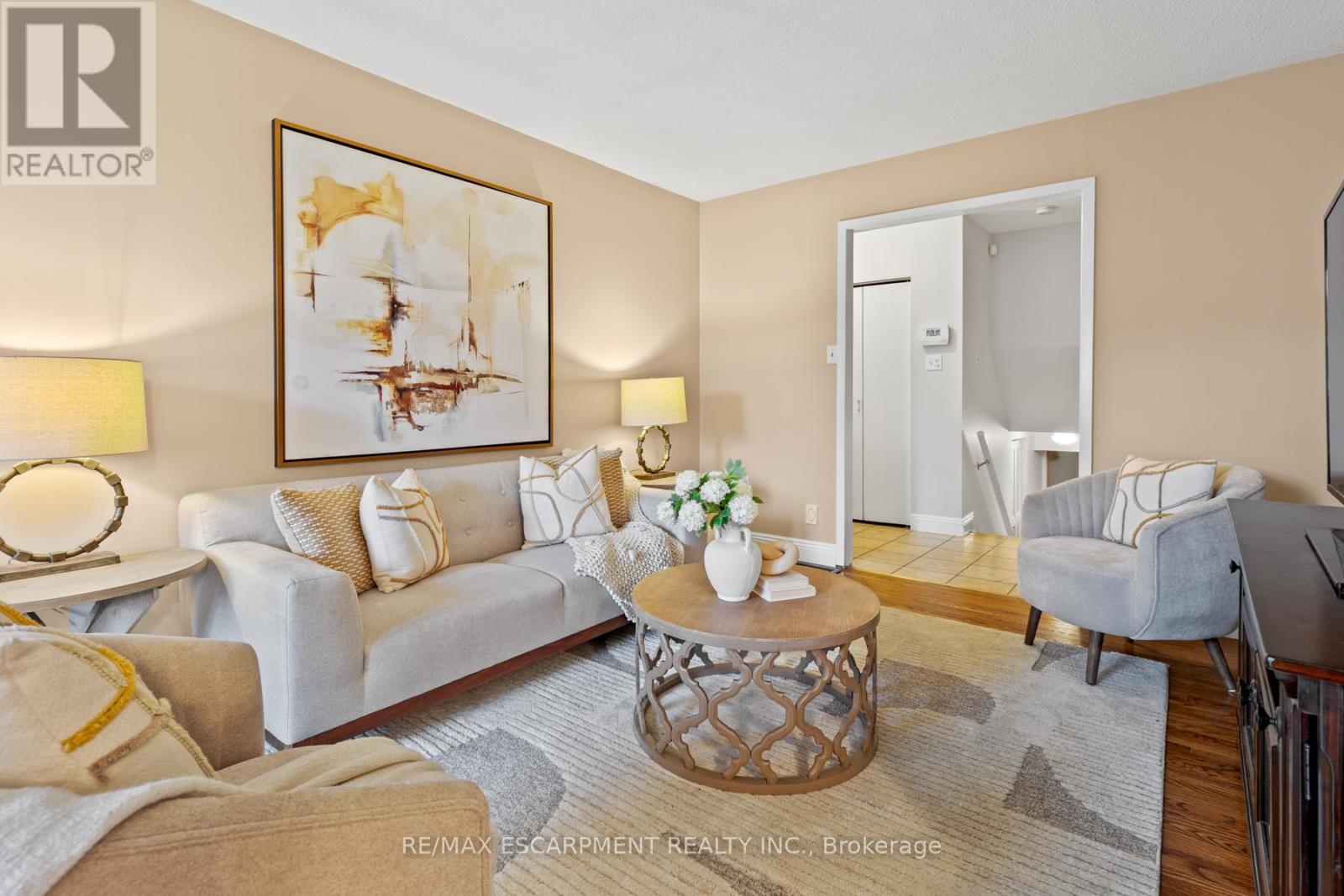 856 Chapleau Drive, Pickering, Ontario  L1W 1P4 - Photo 7 - E12481793