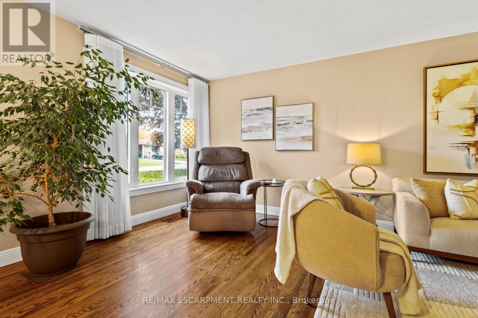 856 Chapleau Drive, Pickering, Ontario  L1W 1P4 - Photo 9 - E12481793
