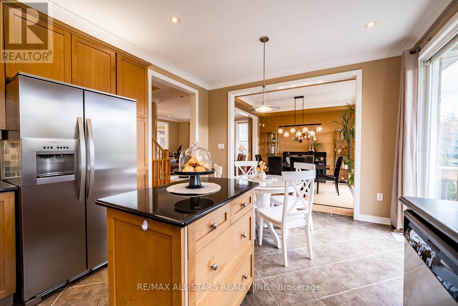 14 Clausfarm Lane, Whitchurch-Stouffville, Ontario  L4A 0A8 - Photo 12 - N12481778