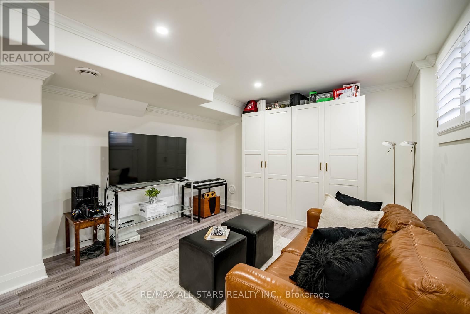 14 Clausfarm Lane, Whitchurch-Stouffville, Ontario  L4A 0A8 - Photo 30 - N12481778