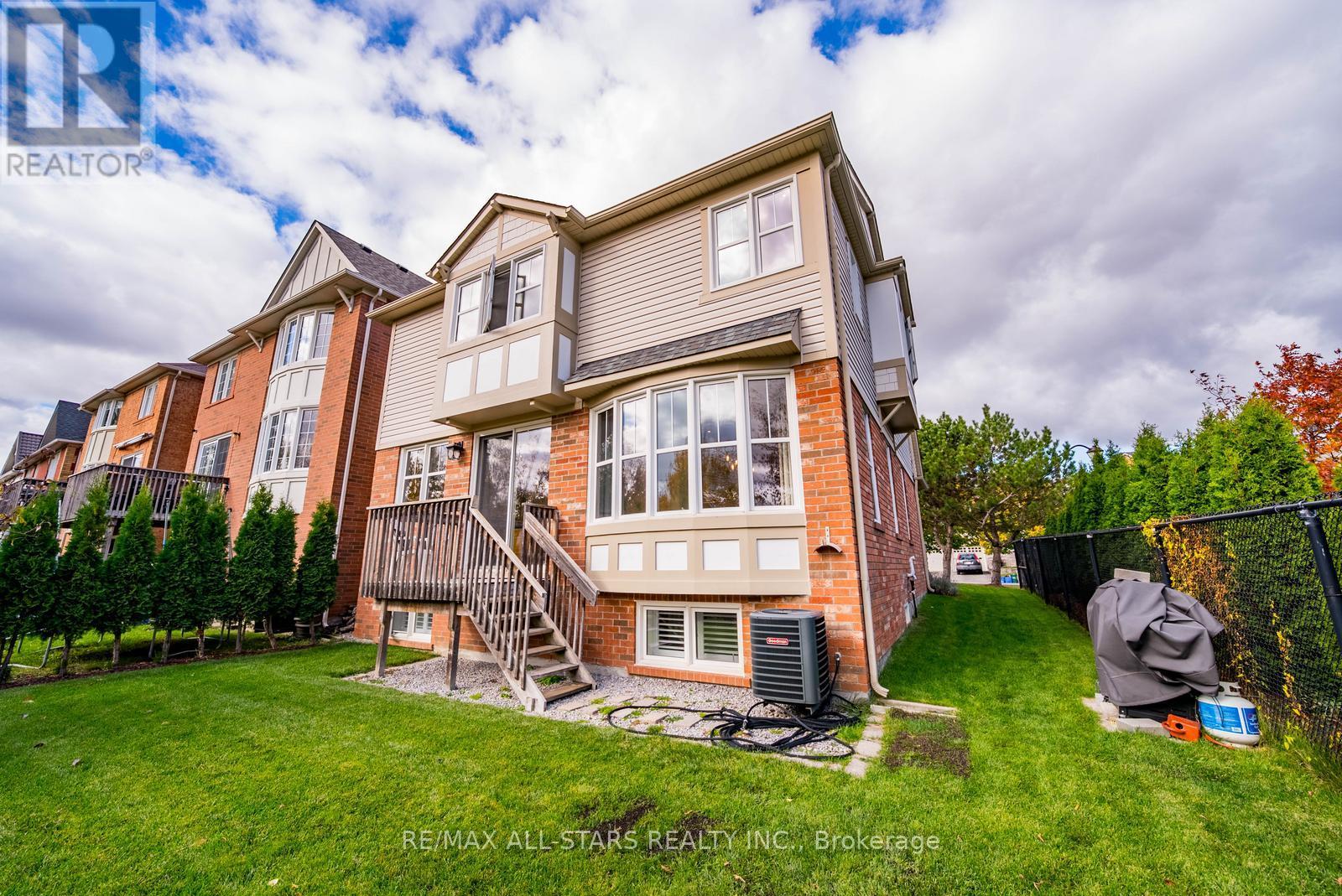 14 Clausfarm Lane, Whitchurch-Stouffville, Ontario  L4A 0A8 - Photo 37 - N12481778