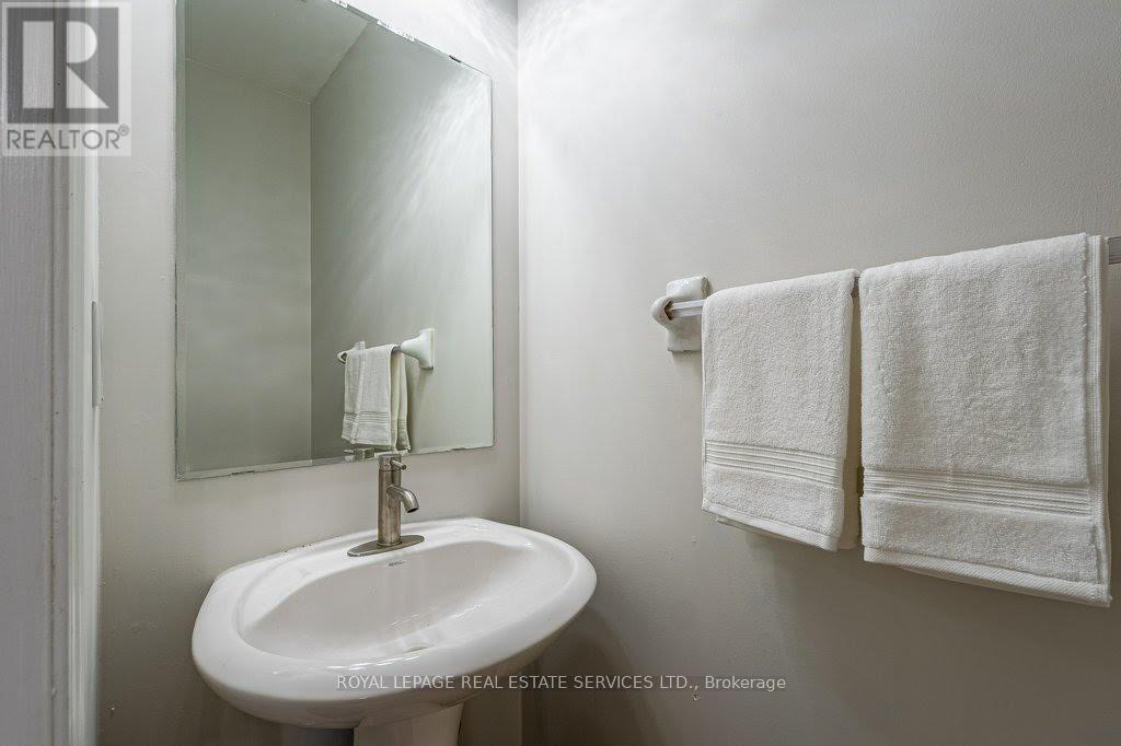 19 Callander Crescent, New Tecumseth, Ontario  L9R 0B4 - Photo 13 - N12481786