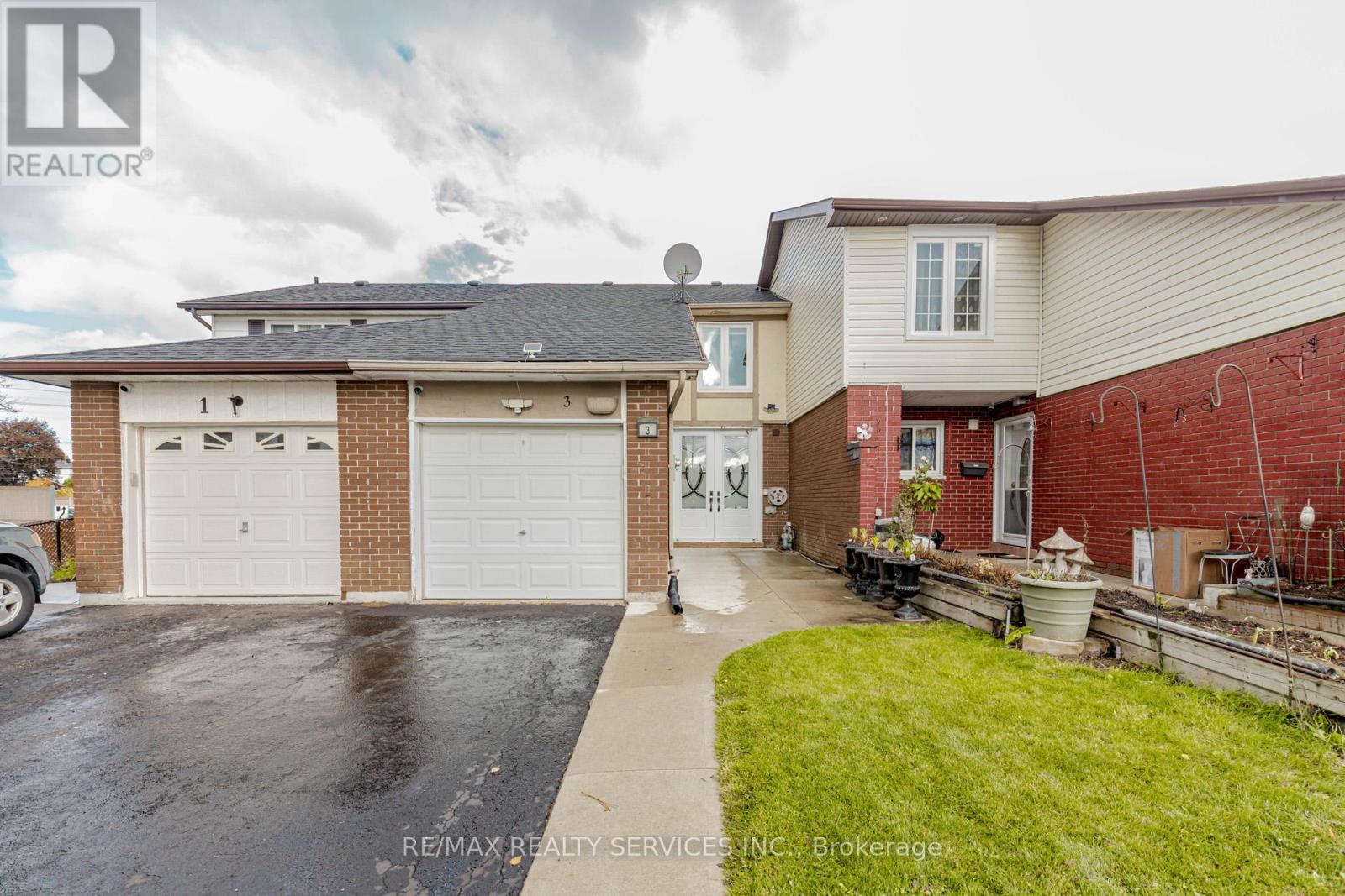 3 KINGSWOOD DRIVE, Brampton, Ontario