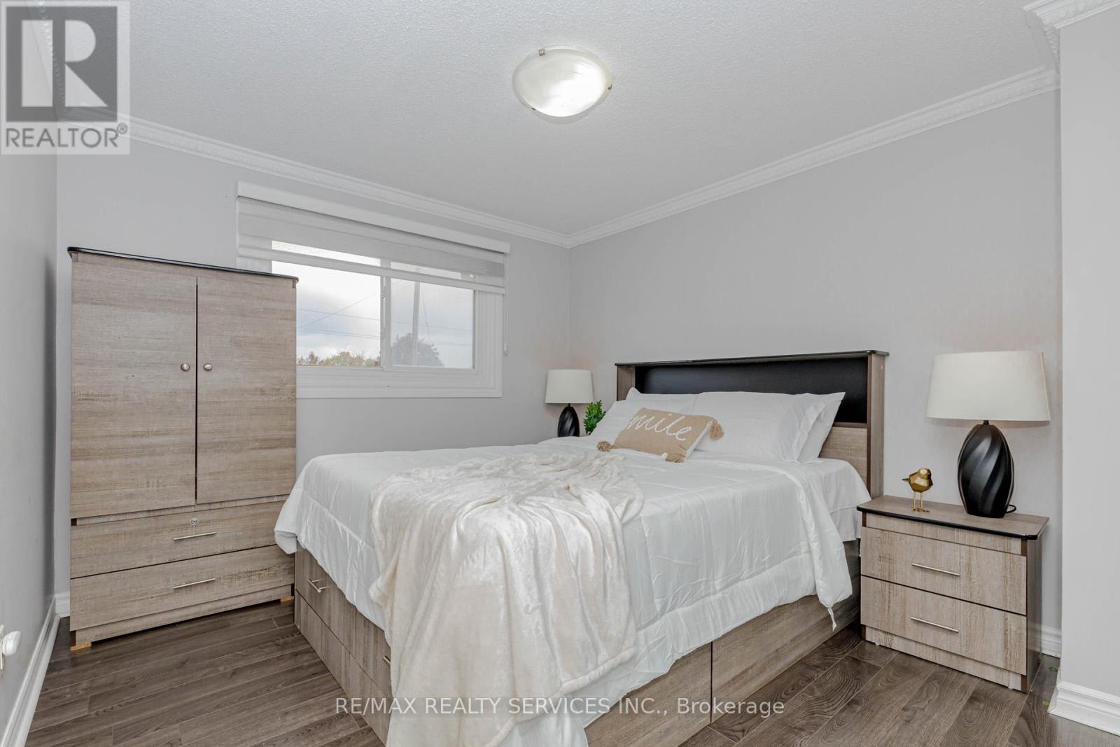 3 Kingswood Drive, Brampton, Ontario  L6V 2X5 - Photo 25 - W12481773