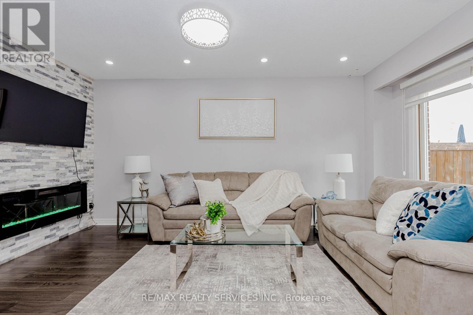 3 Kingswood Drive, Brampton, Ontario  L6V 2X5 - Photo 8 - W12481773