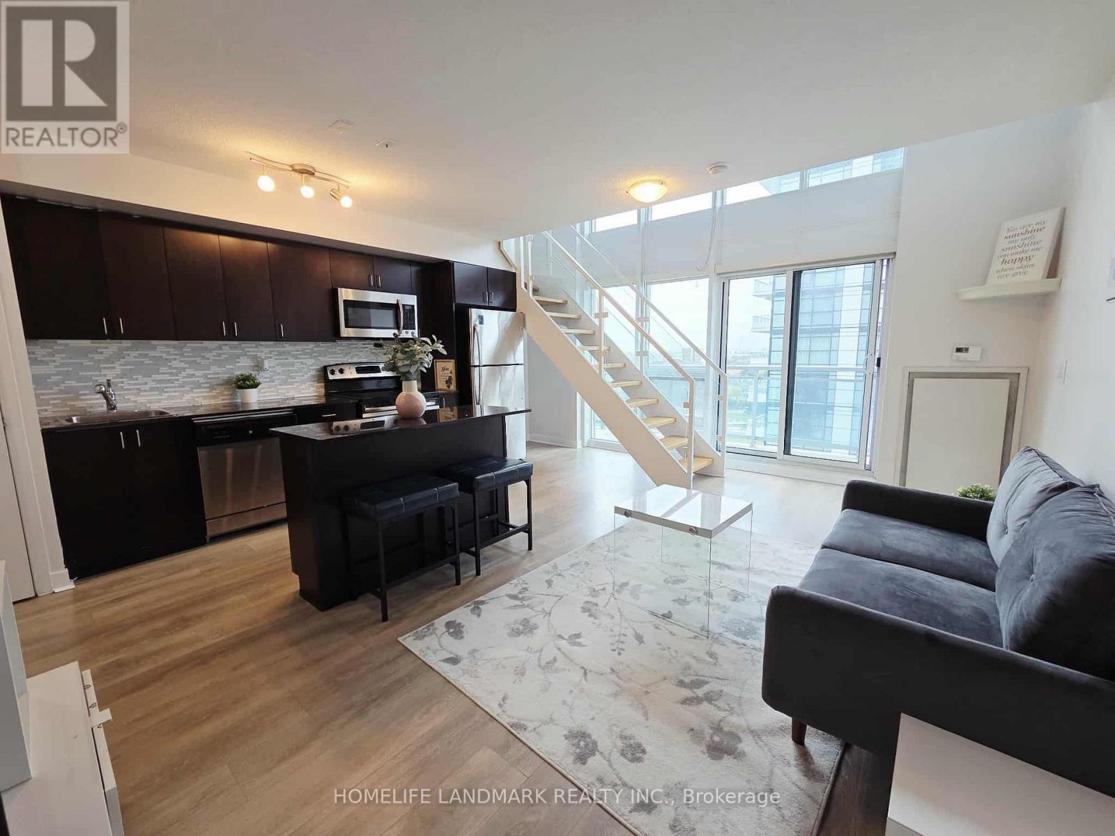 1706 - 155 Legion Road N, Toronto, Ontario  M8Y 0A7 - Photo 2 - W12481783
