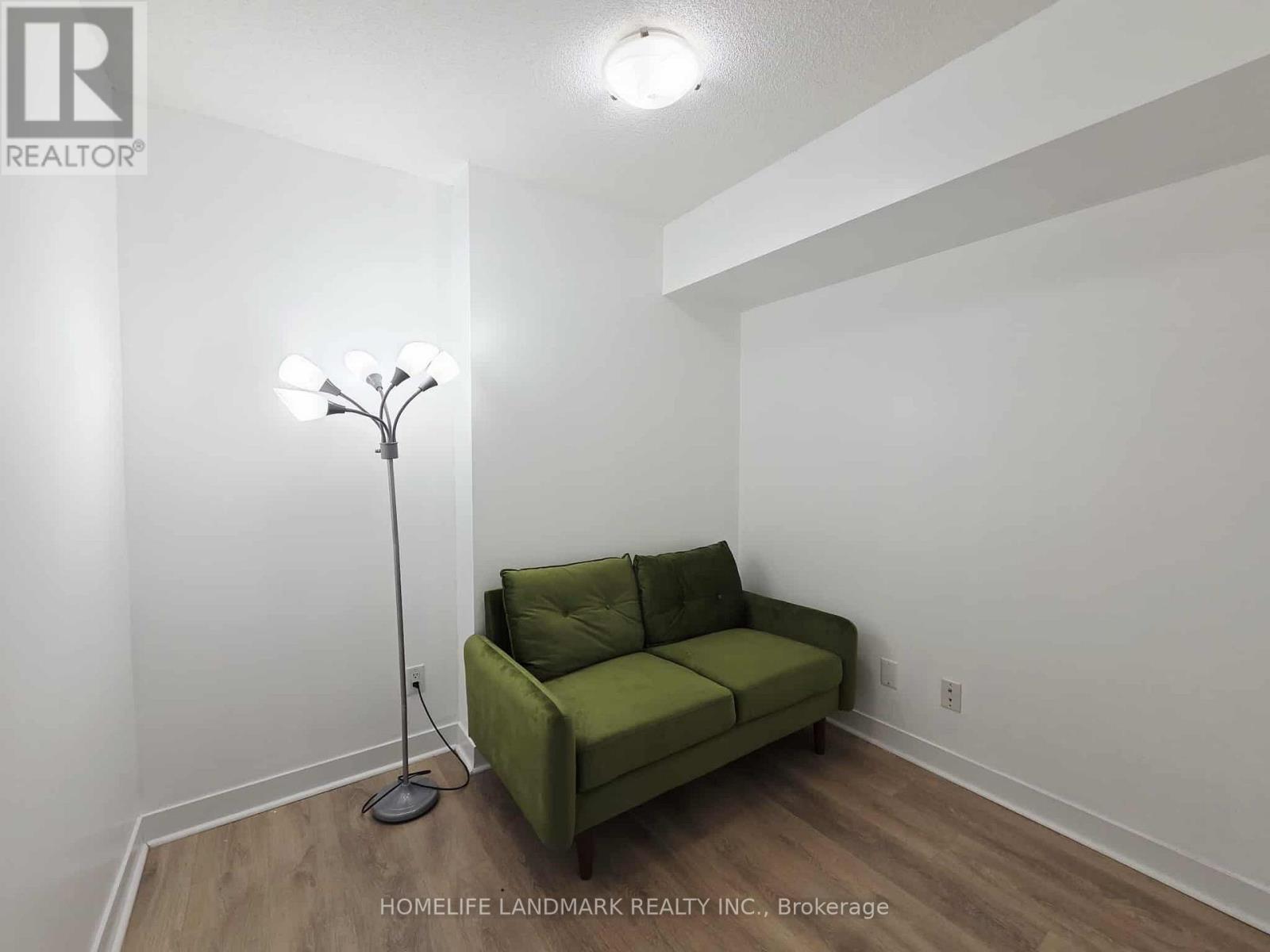 1706 - 155 Legion Road N, Toronto, Ontario  M8Y 0A7 - Photo 9 - W12481783