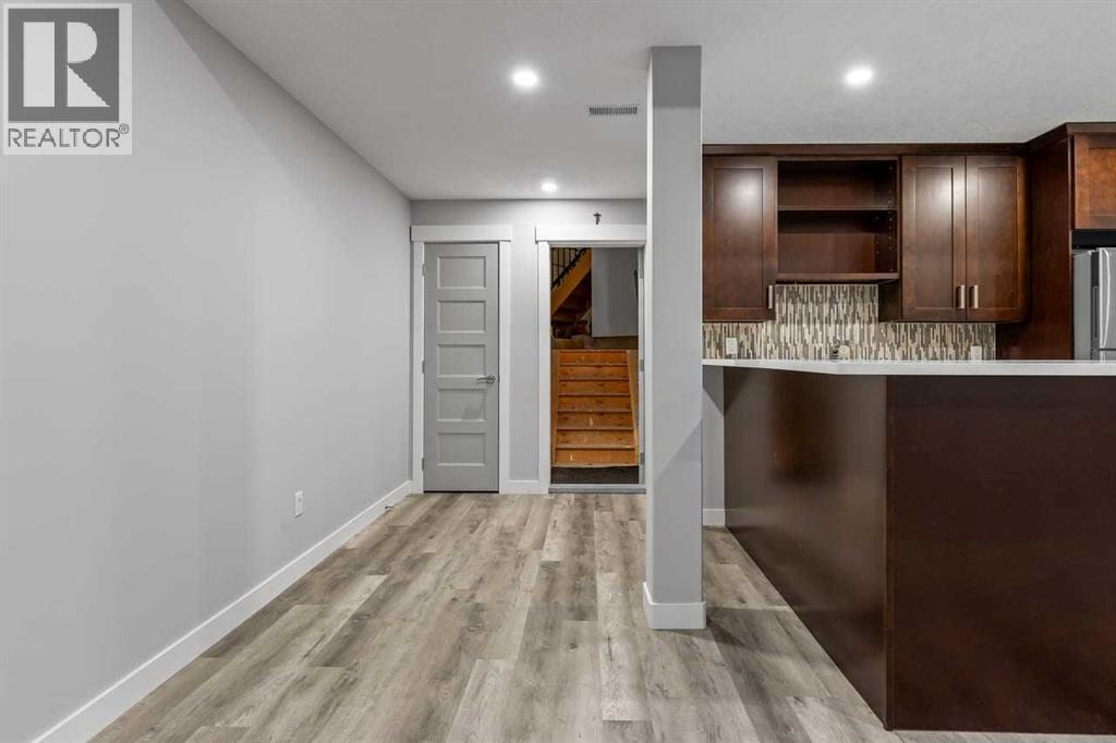 105 Elkton Way Sw, Calgary, Alberta  T3h 4y9 - Photo 37 - A2266356