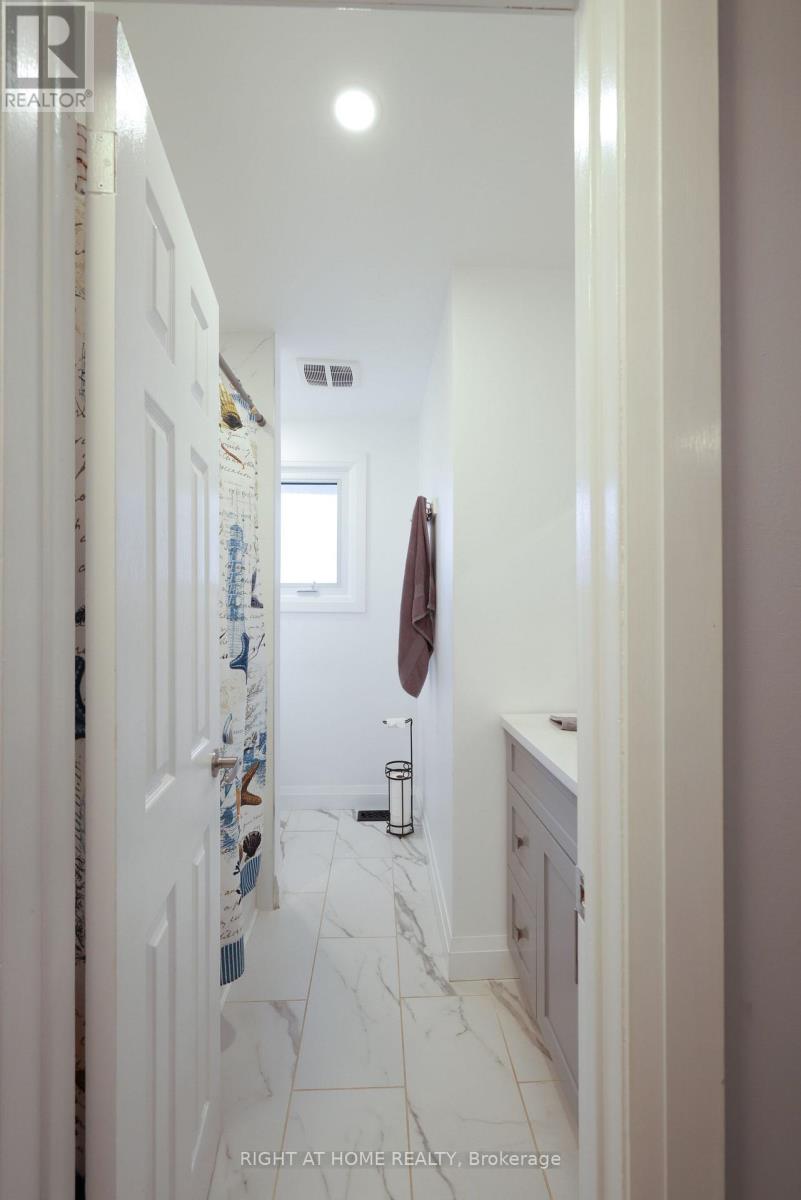 72 Claymore Crescent, Oshawa, Ontario  L1G 6G2 - Photo 14 - E12481800