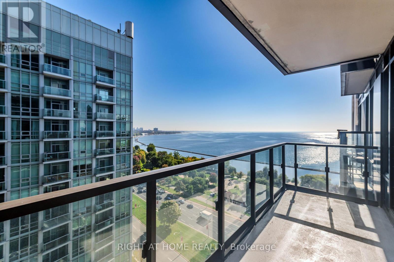 1806 - 1926 Lake Shore Boulevard W, Toronto, Ontario  M6S 0B1 - Photo 18 - W12481797