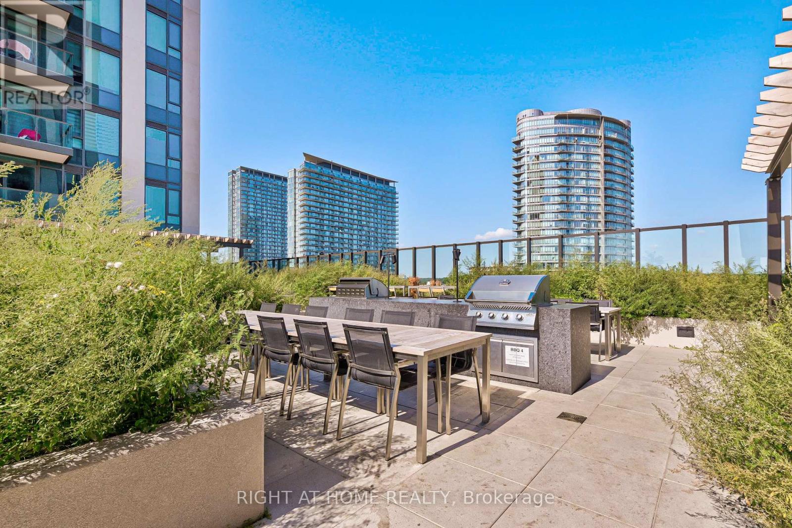 1806 - 1926 Lake Shore Boulevard W, Toronto, Ontario  M6S 0B1 - Photo 23 - W12481797