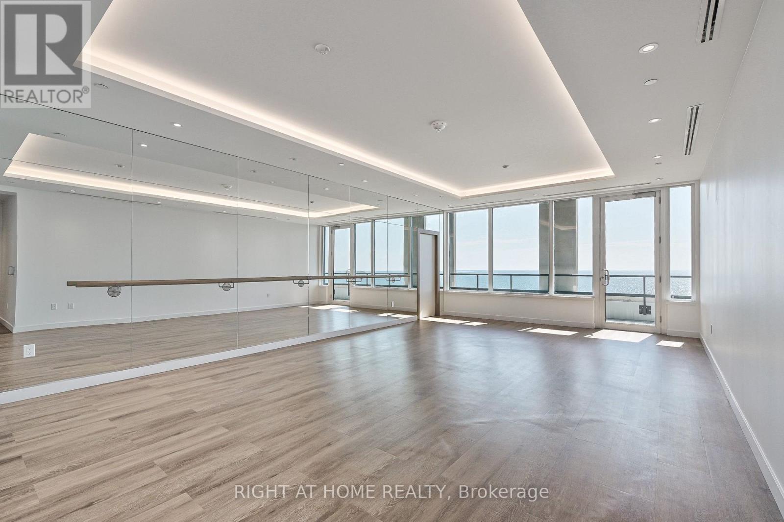 1806 - 1926 Lake Shore Boulevard W, Toronto, Ontario  M6S 0B1 - Photo 28 - W12481797