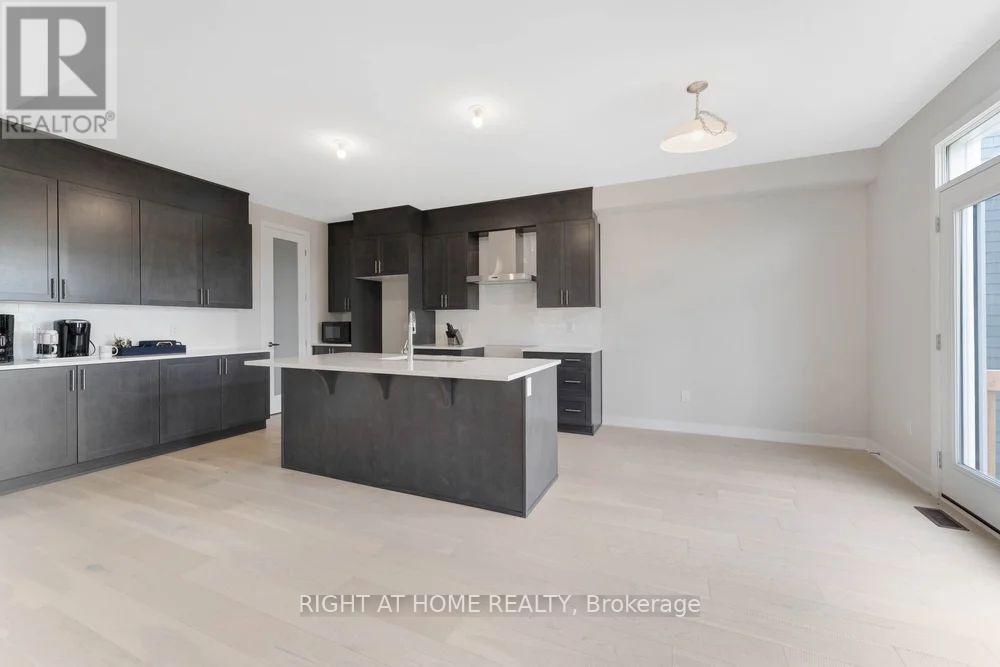 246 Pursuit Terrace, Ottawa, Ontario  K0A 2Z0 - Photo 16 - X12481808