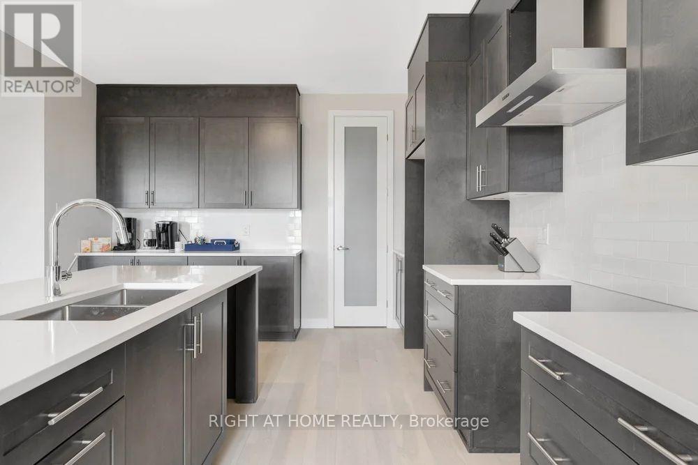 246 Pursuit Terrace, Ottawa, Ontario  K0A 2Z0 - Photo 20 - X12481808