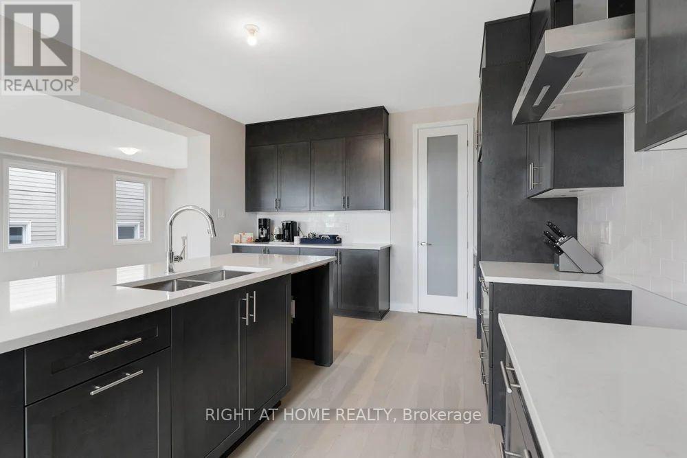 246 Pursuit Terrace, Ottawa, Ontario  K0A 2Z0 - Photo 21 - X12481808