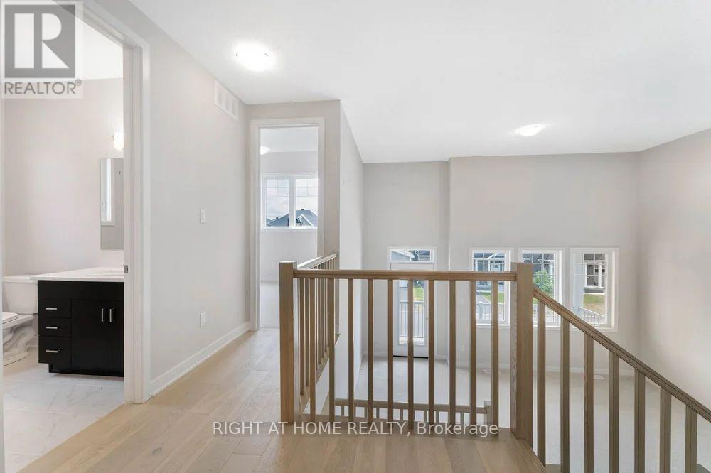 246 Pursuit Terrace, Ottawa, Ontario  K0A 2Z0 - Photo 30 - X12481808