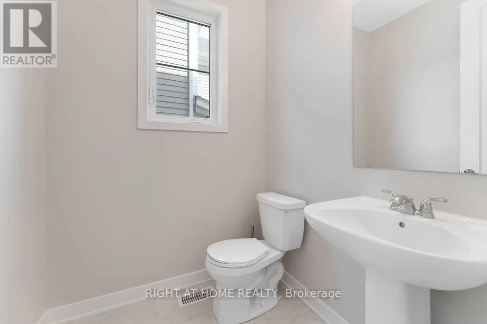 246 Pursuit Terrace, Ottawa, Ontario  K0A 2Z0 - Photo 7 - X12481808
