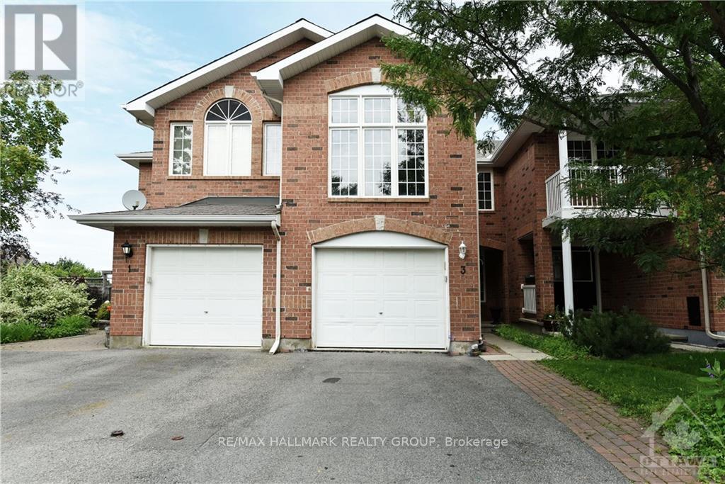 3 WALLSEND AVENUE, Ottawa, Ontario